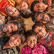 enfants indiens heureux