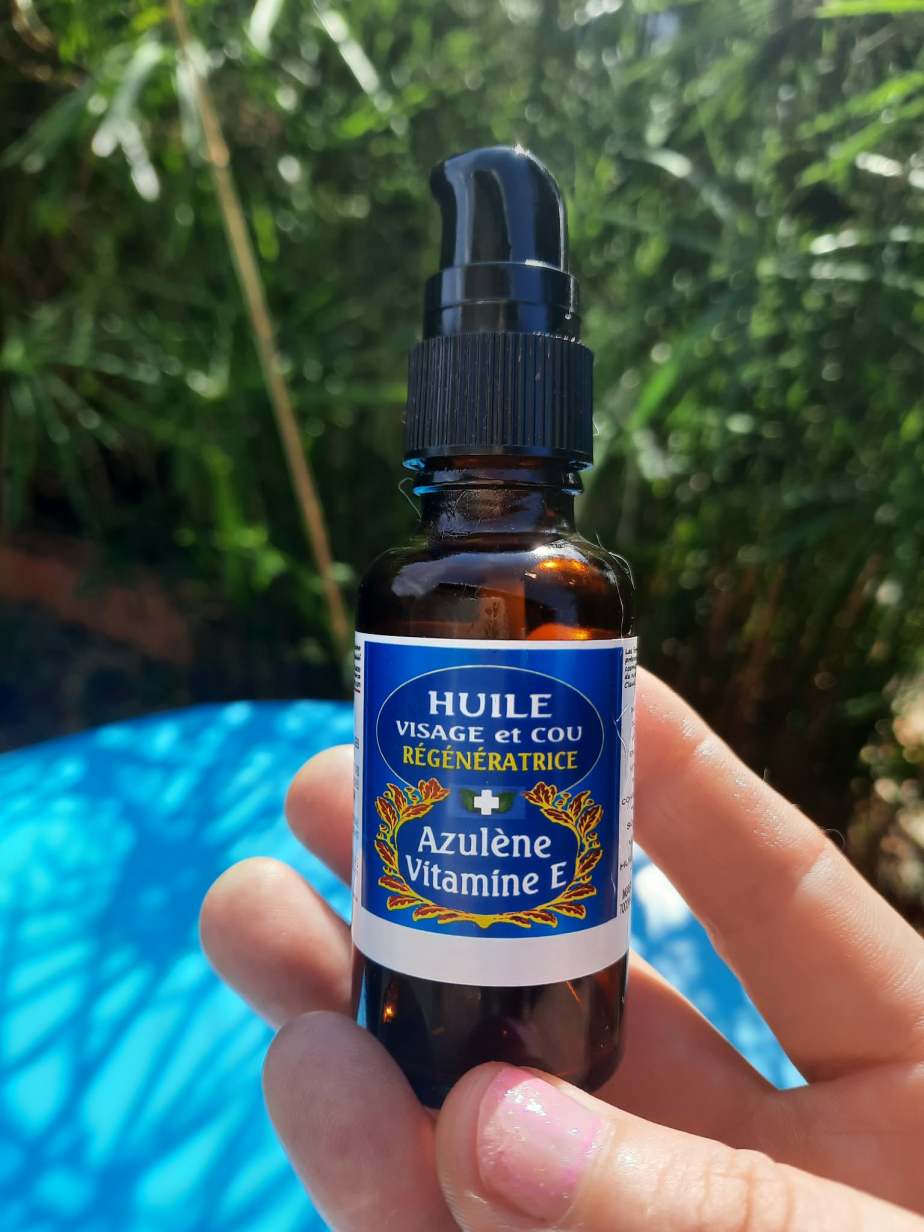 Azulène : un Secret bleu pour une peau apaisée et&nbsp;hydratée
